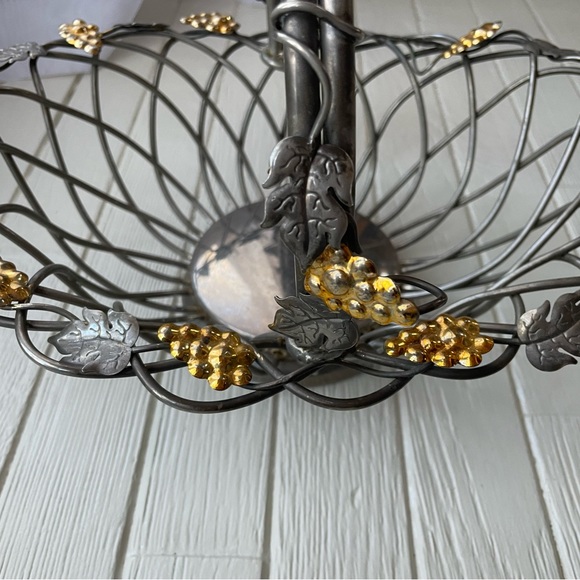 Godinger Silver Basket - Picture 2 of 7